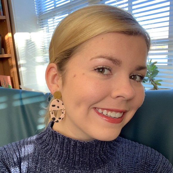 Meet your Posher, Trista - Picture 1 of 1